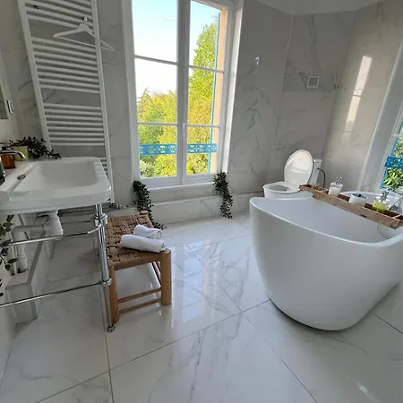 La Maison De Blandine ヴィラ